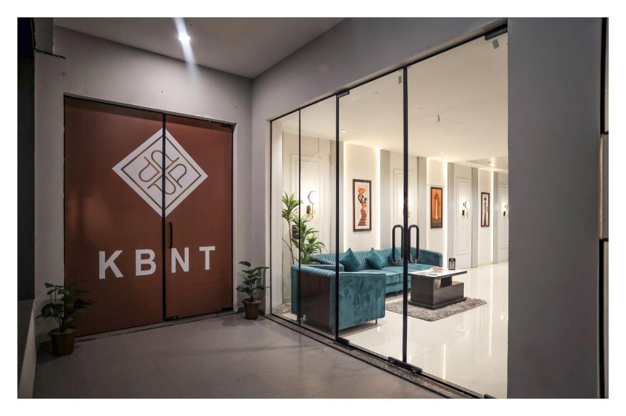Hotel The Parker Inn By Kbnt Group Surat Bagian luar foto