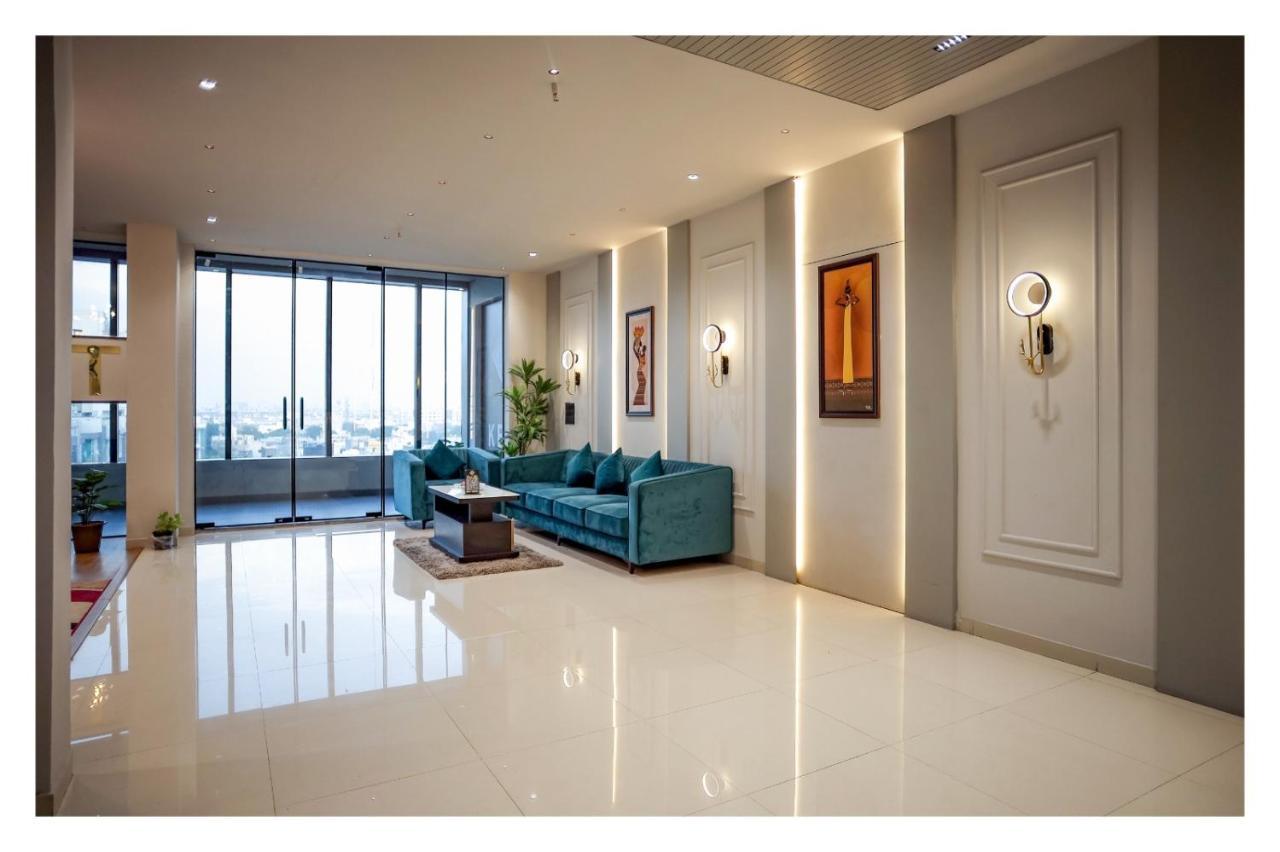 Hotel The Parker Inn By Kbnt Group Surat Bagian luar foto