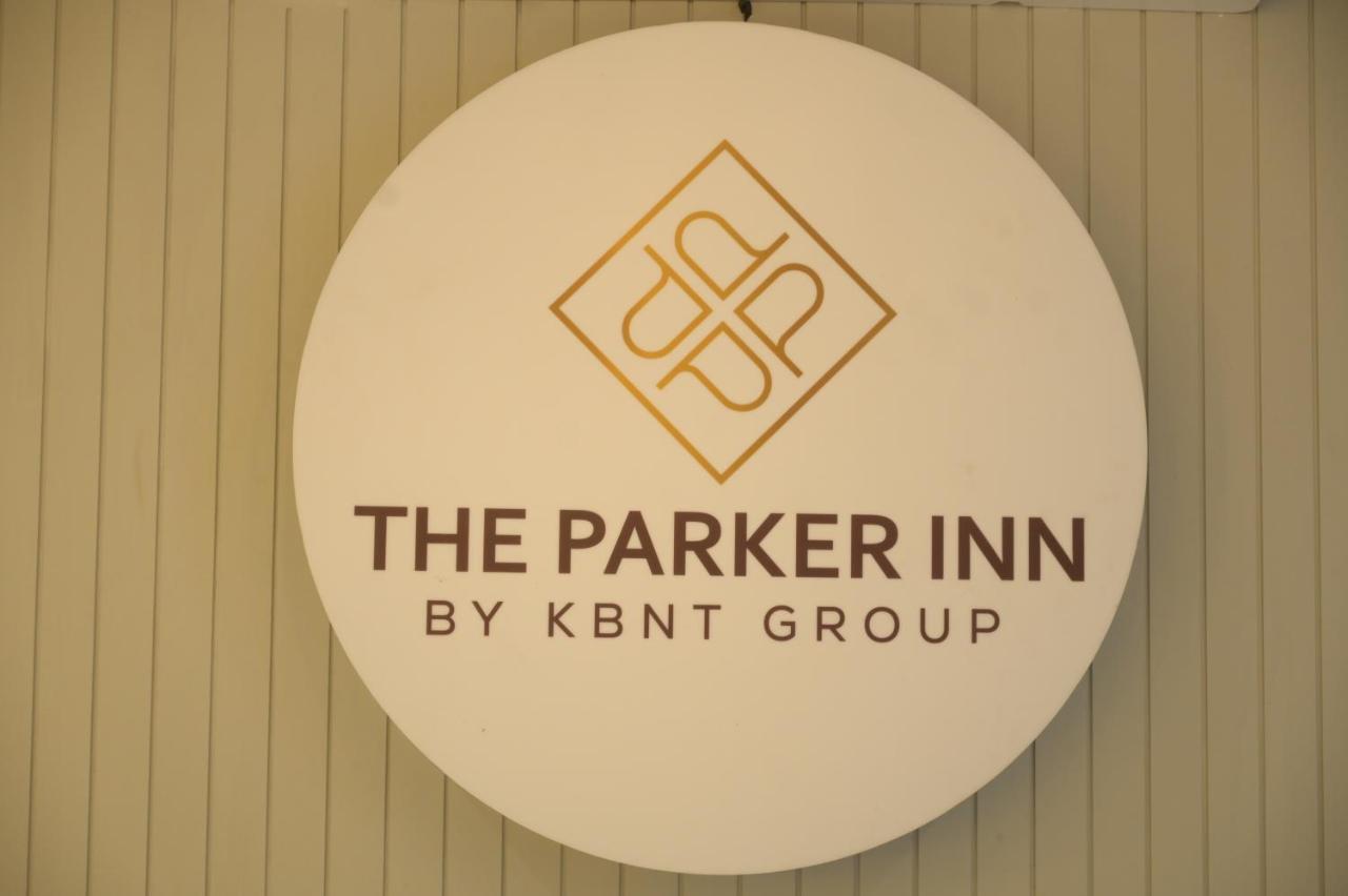 Hotel The Parker Inn By Kbnt Group Surat Bagian luar foto