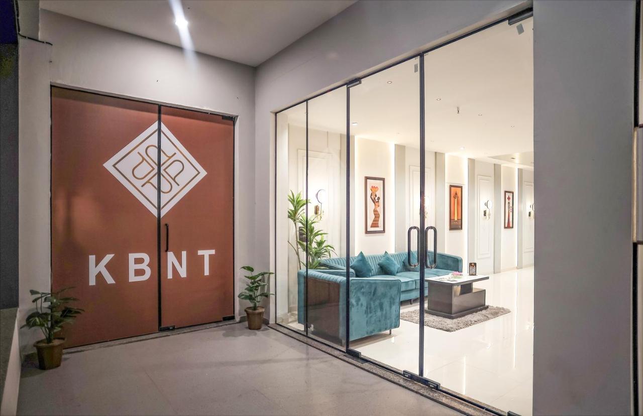 Hotel The Parker Inn By Kbnt Group Surat Bagian luar foto